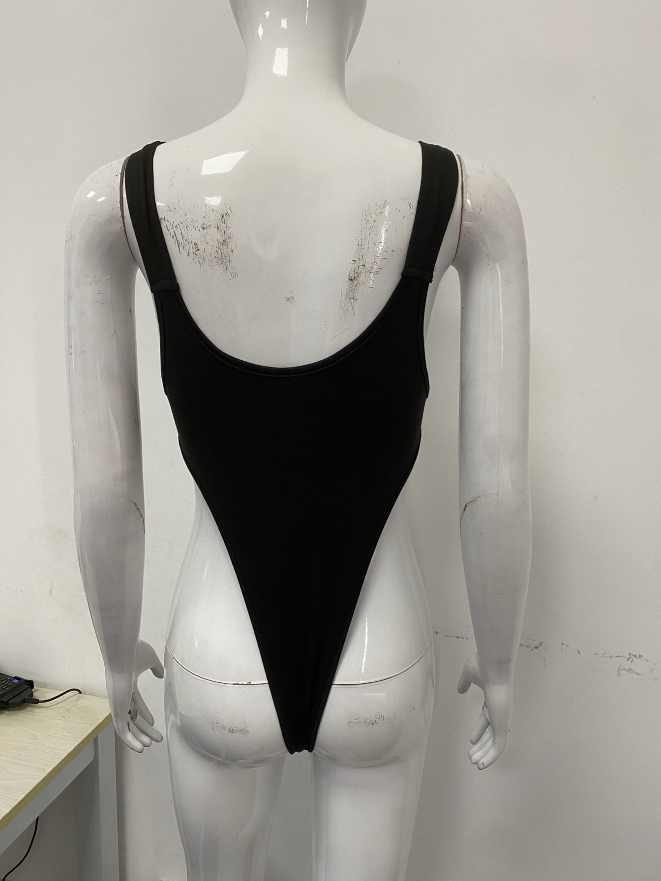 2025 summer Europe and the United States cross-border new long sleeve hollow sexy jumpsuit wholesale - Image 5