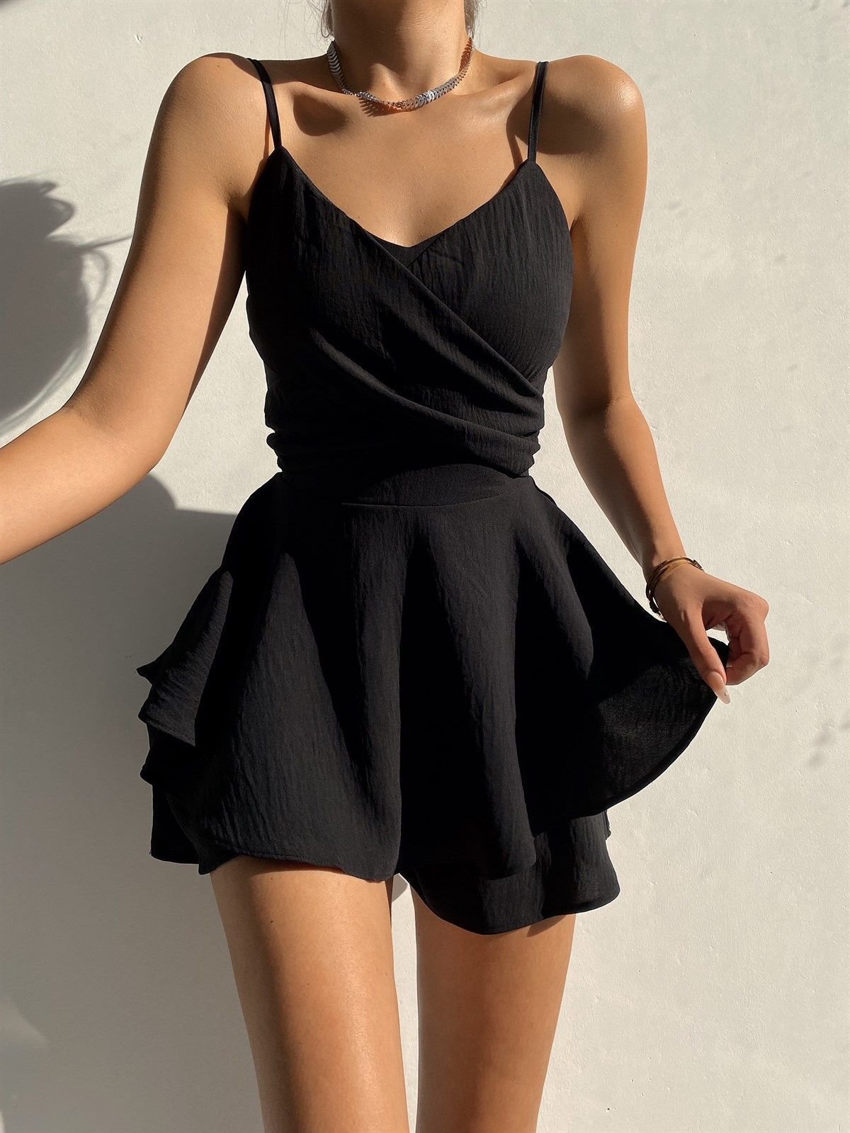 2022 Amazon European and American Cross-Border Summer New Women's Fashion Solid Color Strap Zipper Jumpsuit in Stock - Image 3