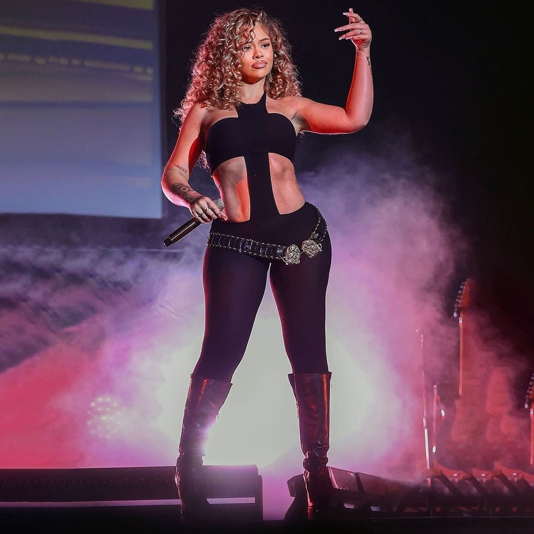 K25Q79068 Cross-Border European and American Style 2026 Spring Sexy Spicy Girl Waist-Exposing Halter Neck Tight-Fitting Unique Jumpsuit for Women