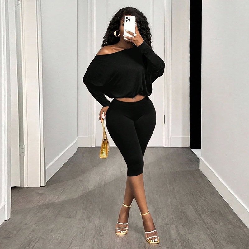 2025 European and American Cross-Border Women's Fashion Autumn Off-Shoulder Solid Color Long-Sleeve Crop Top Pullover and Cropped Pants Set - Image 3